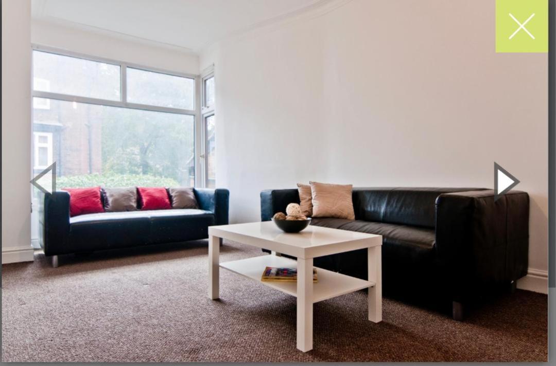 Budget Double Room Close To Leeds University And City Centre Exteriör bild